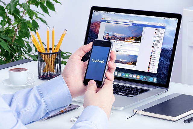 Facebook 7104152